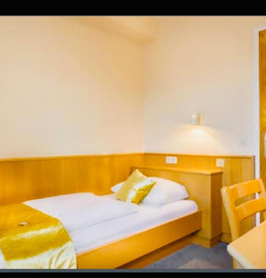 Mc Hotel 카를스루에 외부 사진
