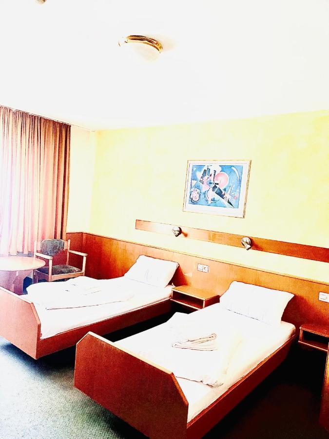 Mc Hotel 카를스루에 외부 사진