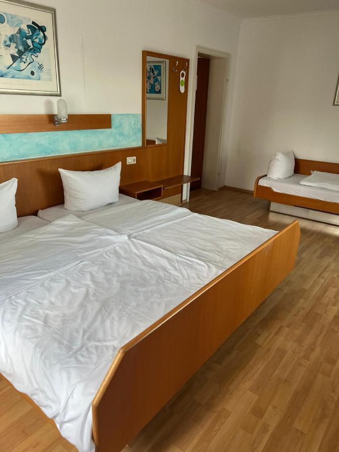 Mc Hotel 카를스루에 외부 사진